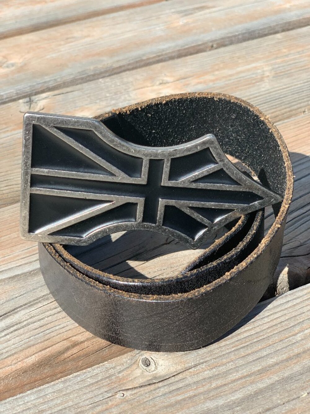 Vintage Y2K Guess Belt Black Distressed Leather Silver Buckle Union Jack Flag